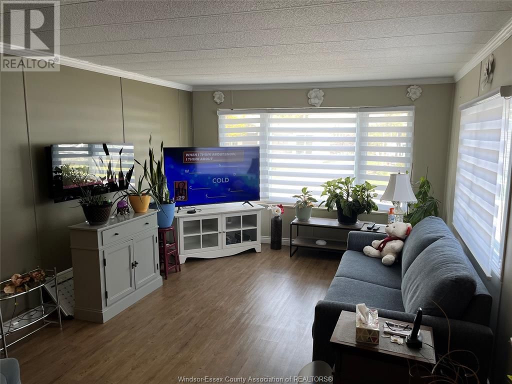 263 BEVERLY Image 16
