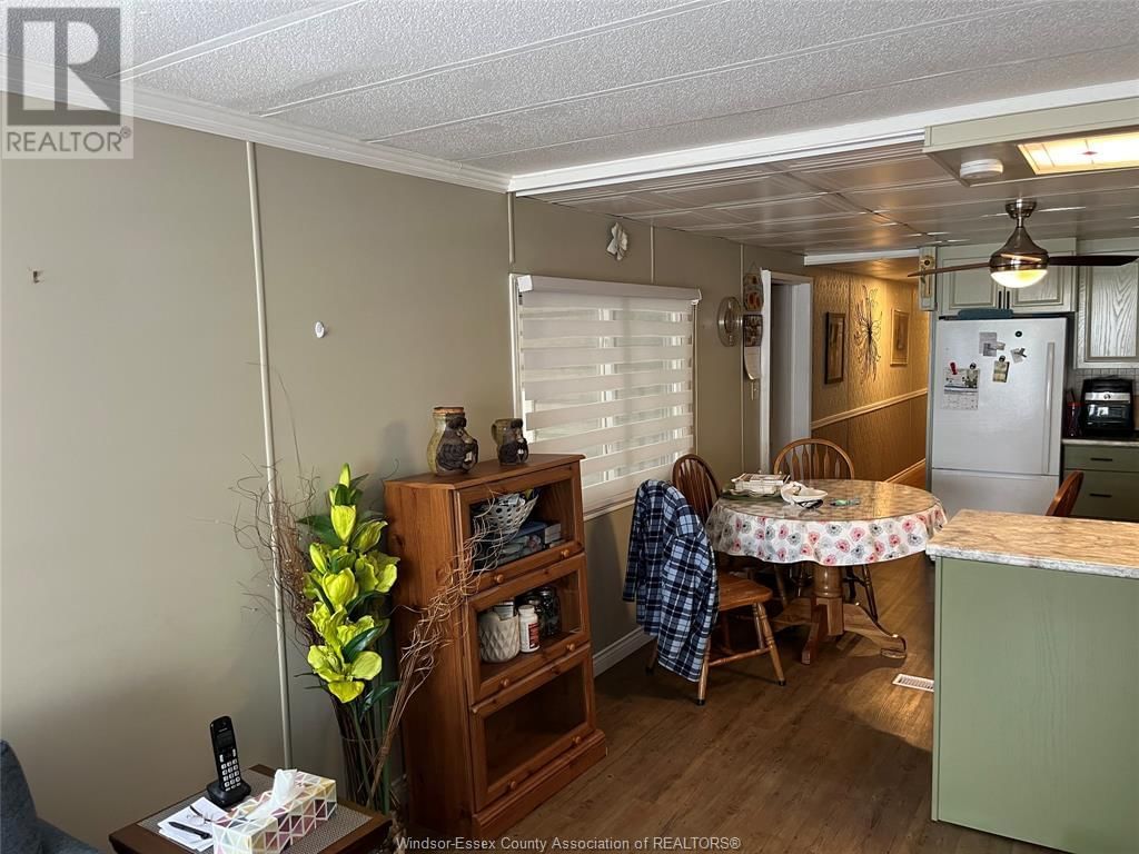 263 BEVERLY Image 18