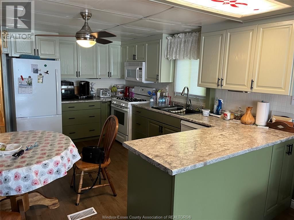263 BEVERLY Image 19