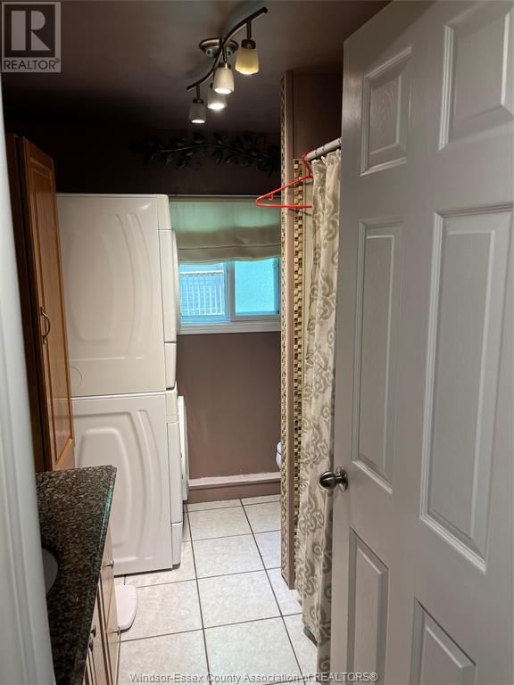 263 BEVERLY Image 42