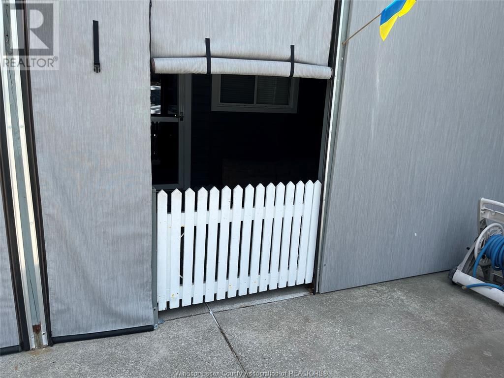 263 BEVERLY Image 8