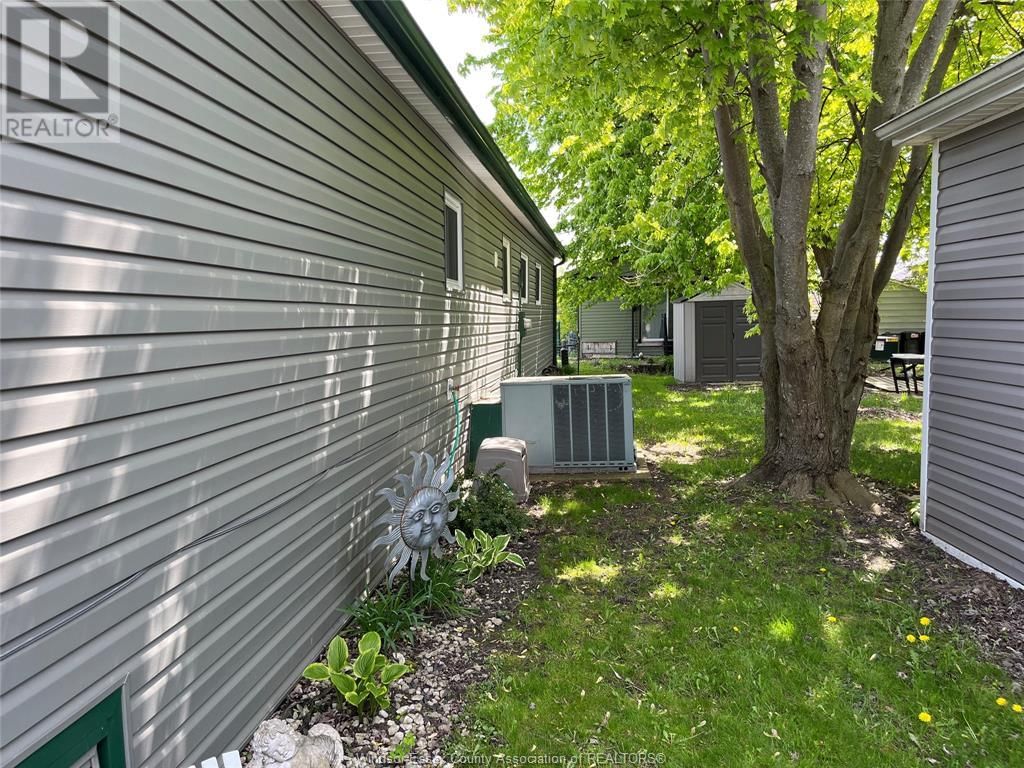 263 BEVERLY Image 9