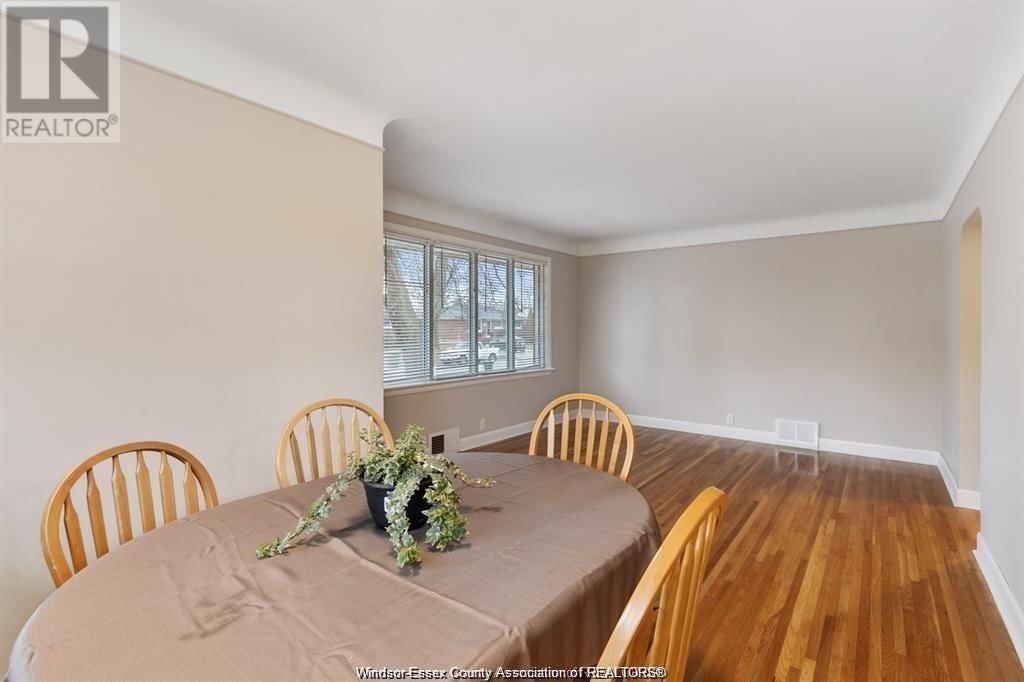 MAIN - 3580 MCKAY Image 8
