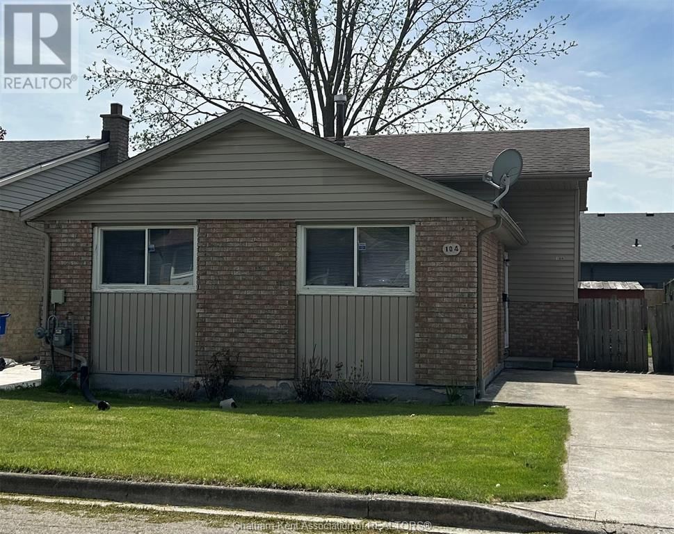 104 RANDOLF CRESCENT Image 14