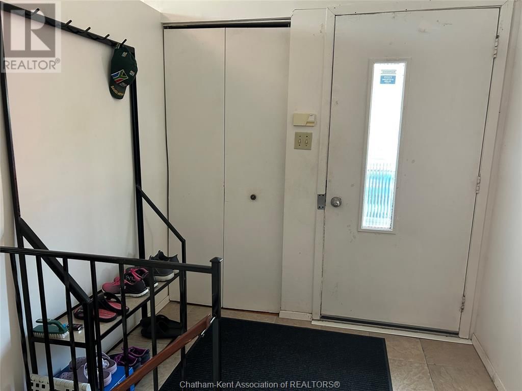 104 RANDOLF CRESCENT Image 2