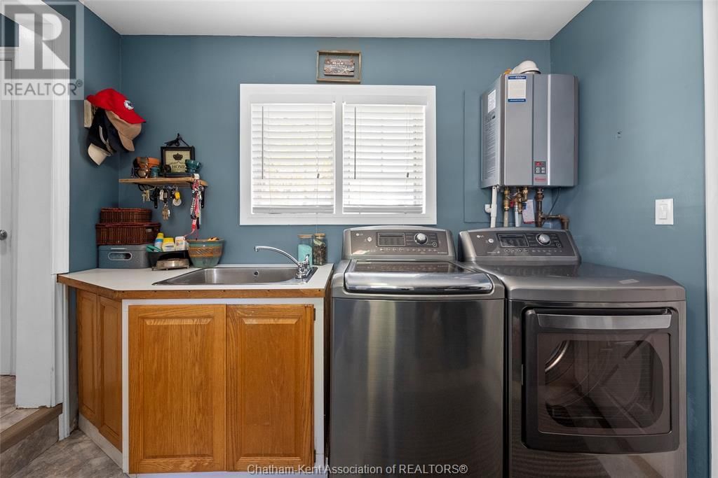 19085 LIGHT COVE AVENUE Image 24