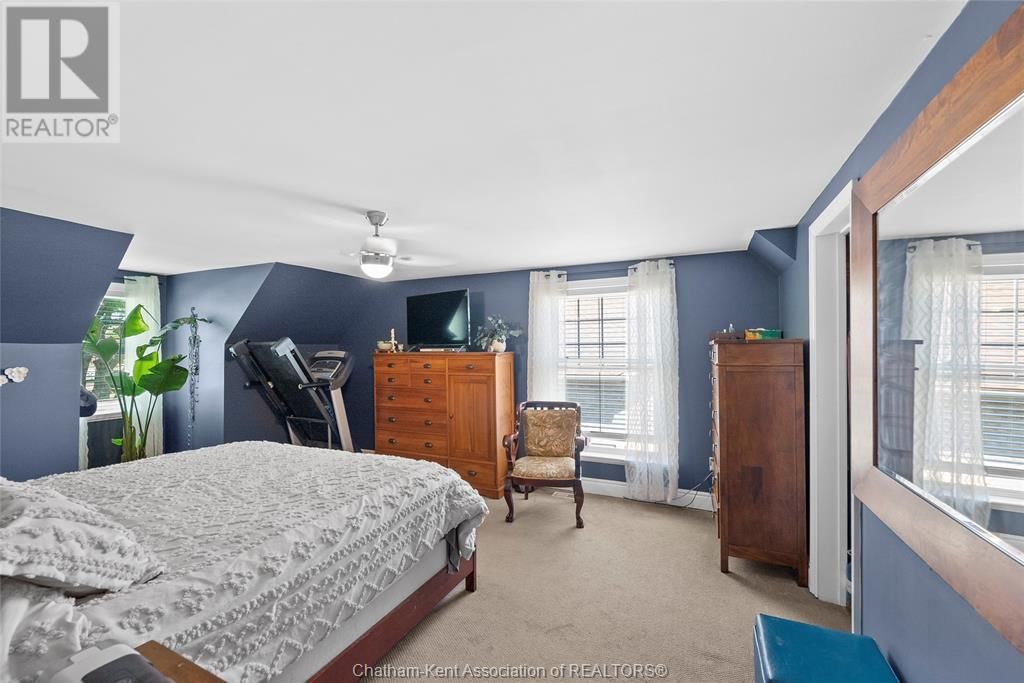 19085 LIGHT COVE AVENUE Image 25