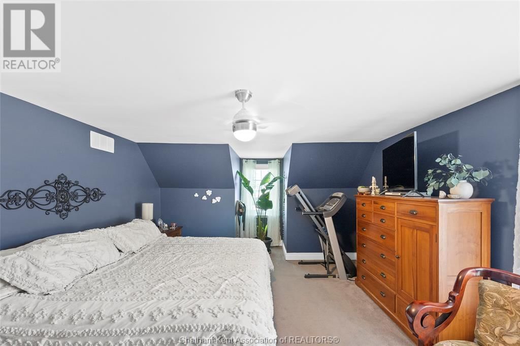 19085 LIGHT COVE AVENUE Image 26