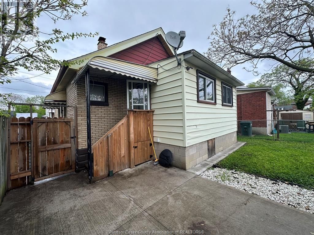 1757 ROONEY STREET Image 13