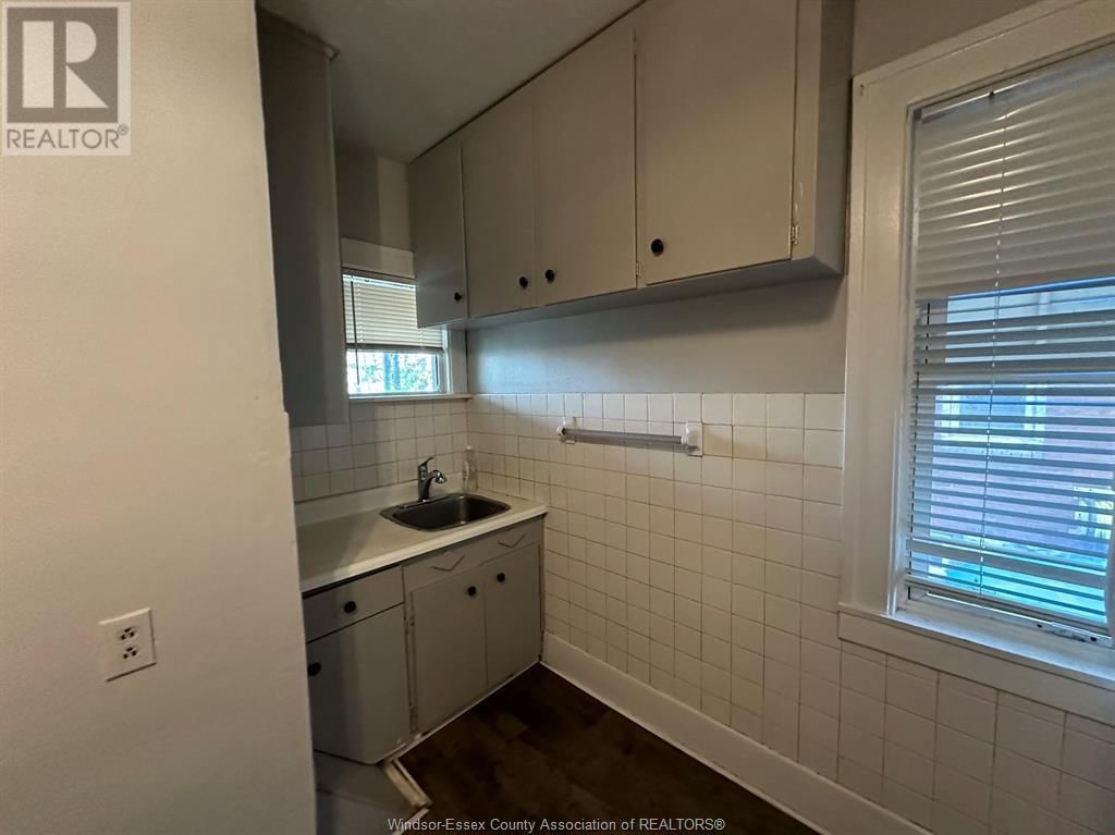 1757 ROONEY STREET Image 3