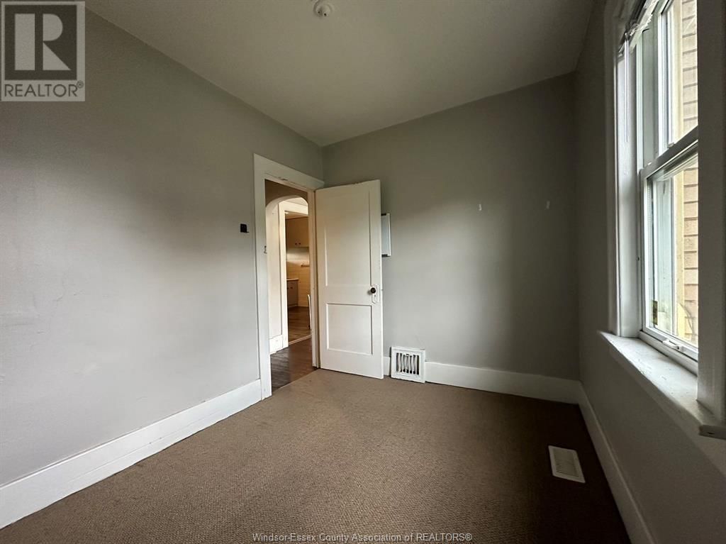 1757 ROONEY STREET Image 8
