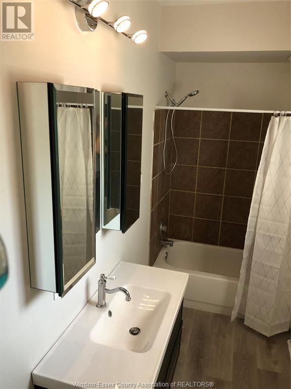 439 CHILVER ROAD Image 13