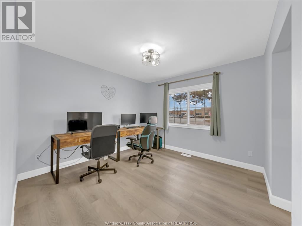 370 FRYER STREET Image 20
