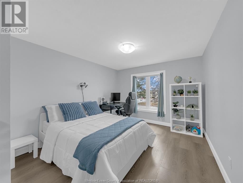 370 FRYER STREET Image 24