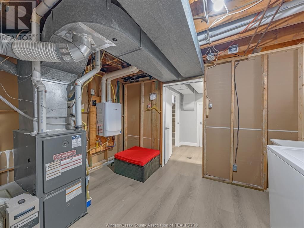 370 FRYER STREET Image 37
