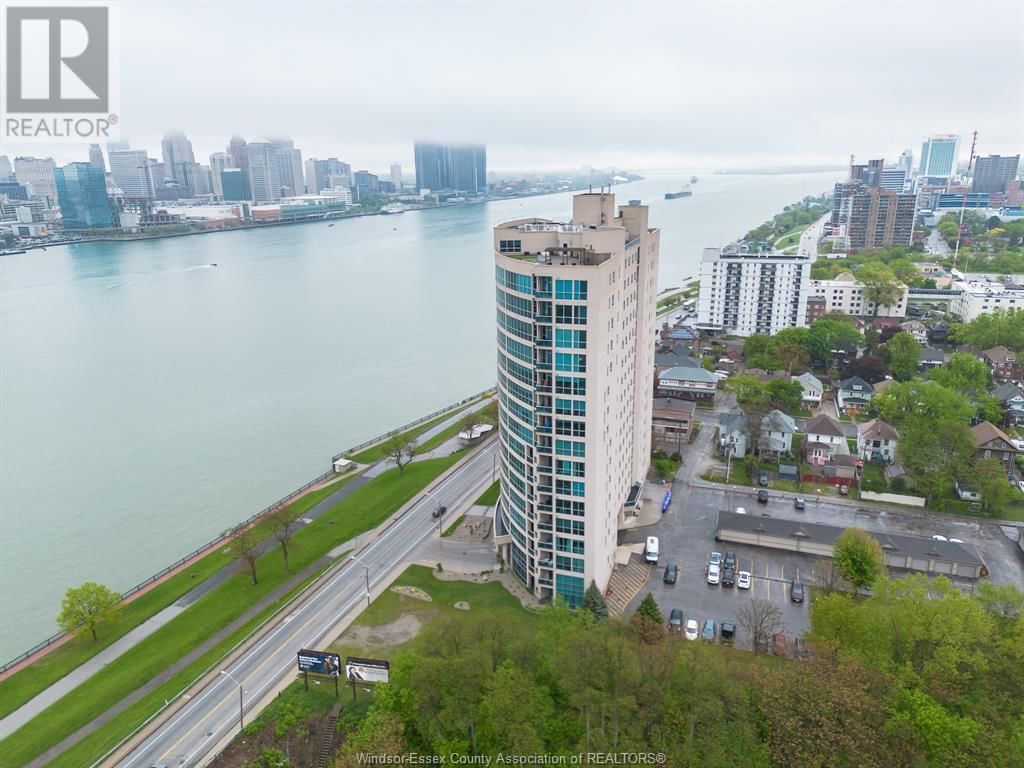 105 - 1225 RIVERSIDE DRIVE WEST Image 2