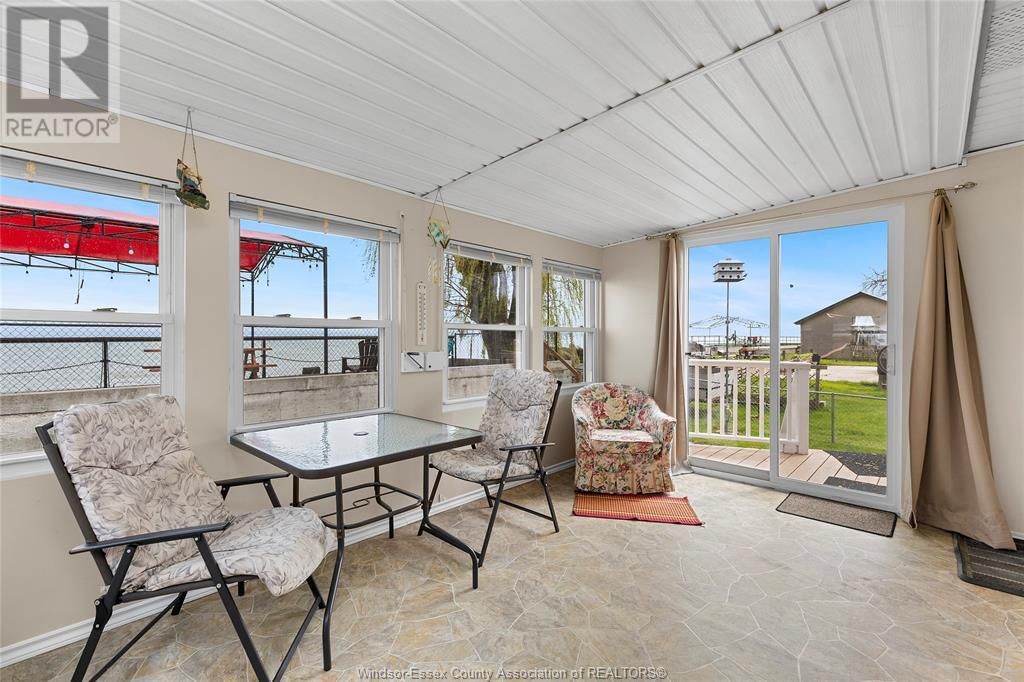 156 LAKESHORE Image 20