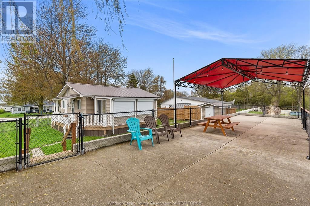 156 LAKESHORE Image 25
