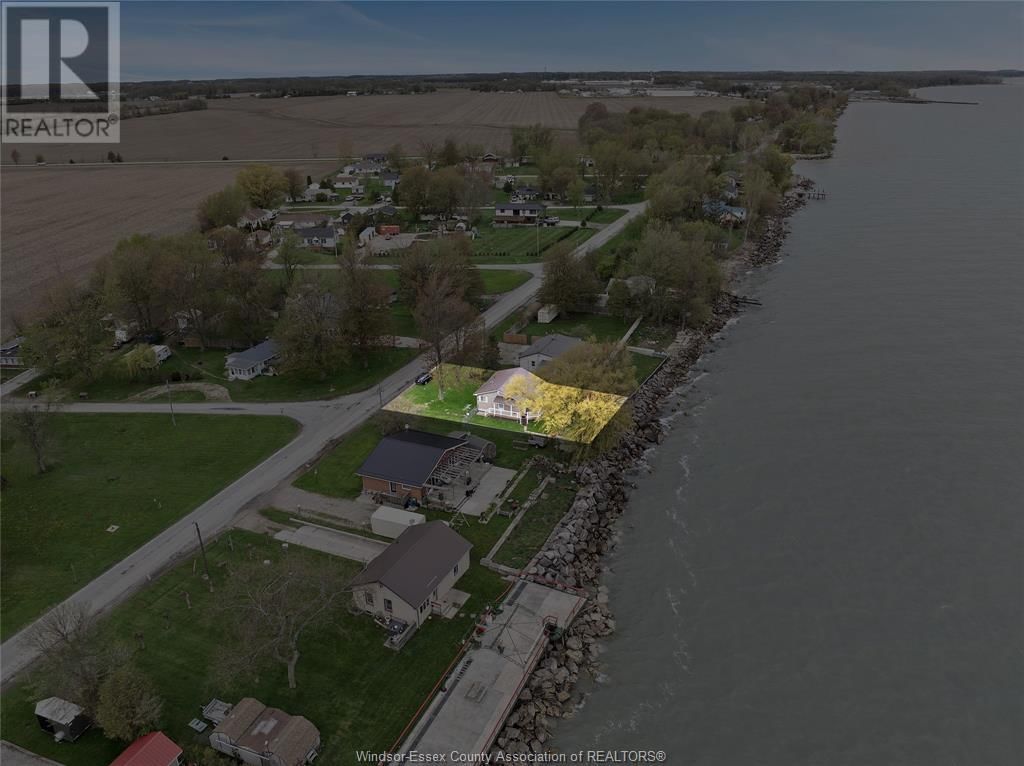 156 LAKESHORE Image 36