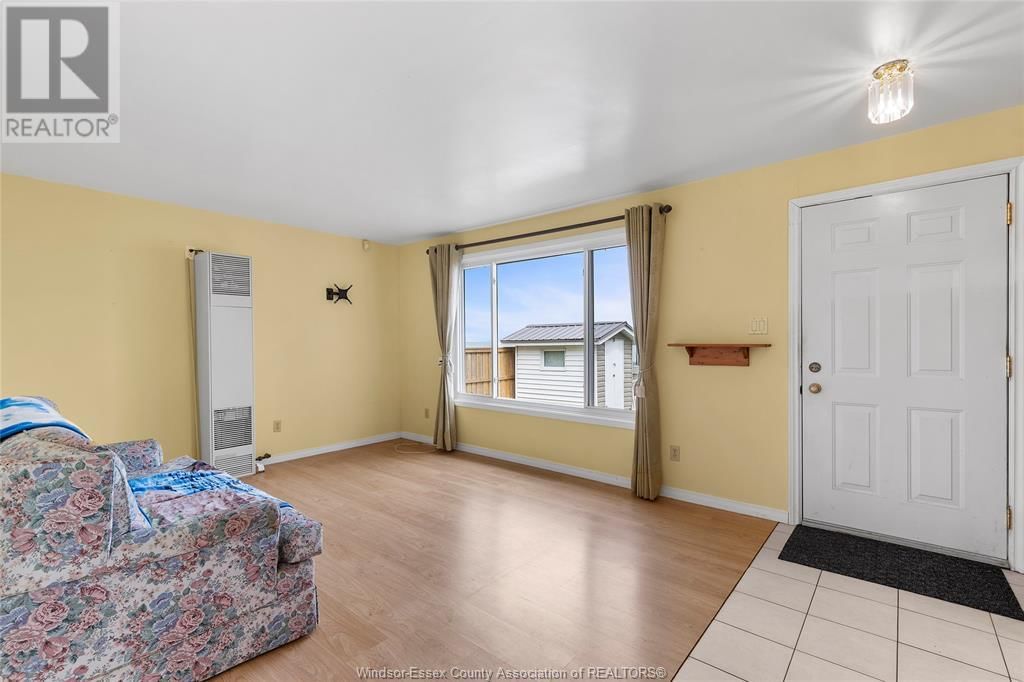 156 LAKESHORE Image 8
