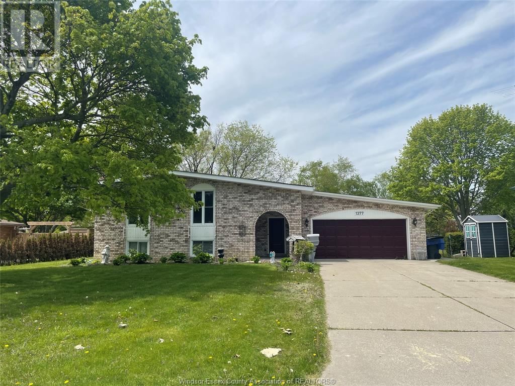 1377 OXFORD AVENUE Image 1