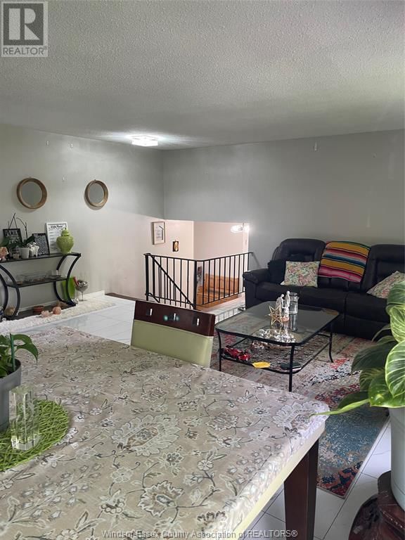 1377 OXFORD AVENUE Image 10