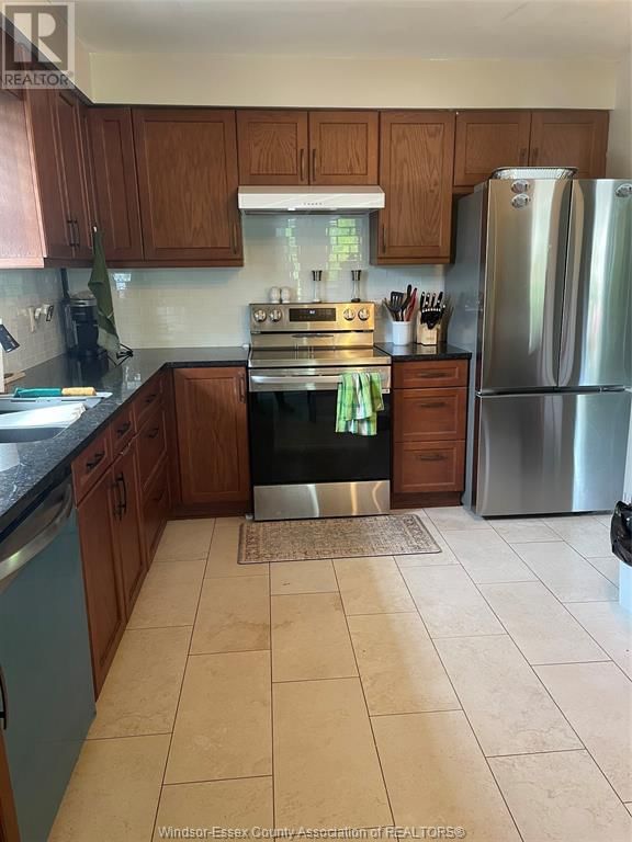 1377 OXFORD AVENUE Image 13