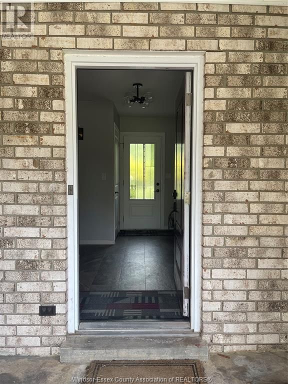 1377 OXFORD AVENUE Image 2