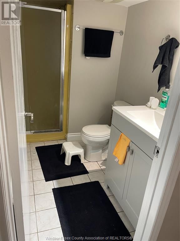 1377 OXFORD AVENUE Image 32