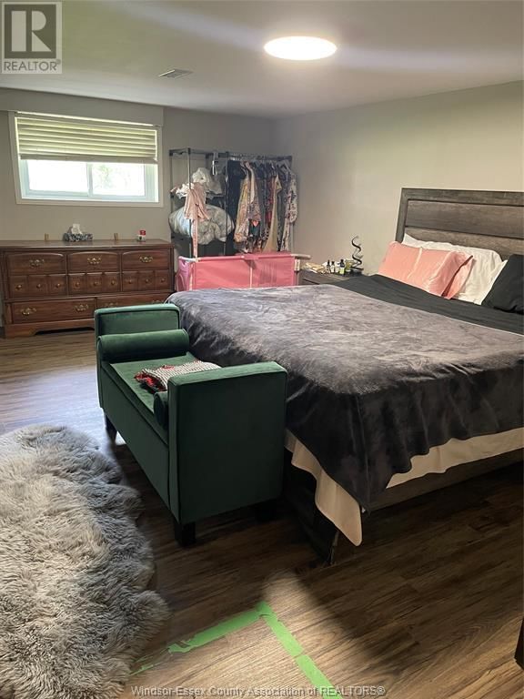 1377 OXFORD AVENUE Image 35