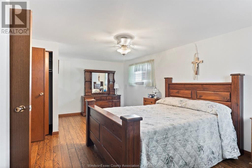1 BIRCH PLACE Image 11