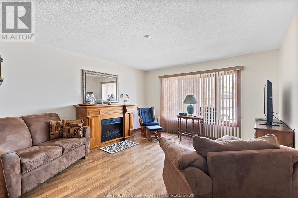 1 BIRCH PLACE Image 6