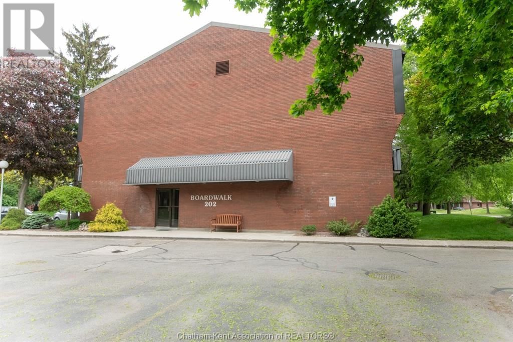 107 - 202 CAMPUS PARKWAY Image 1