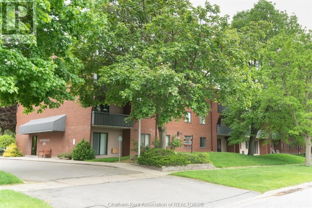 107 - 202 CAMPUS PARKWAY Image 18