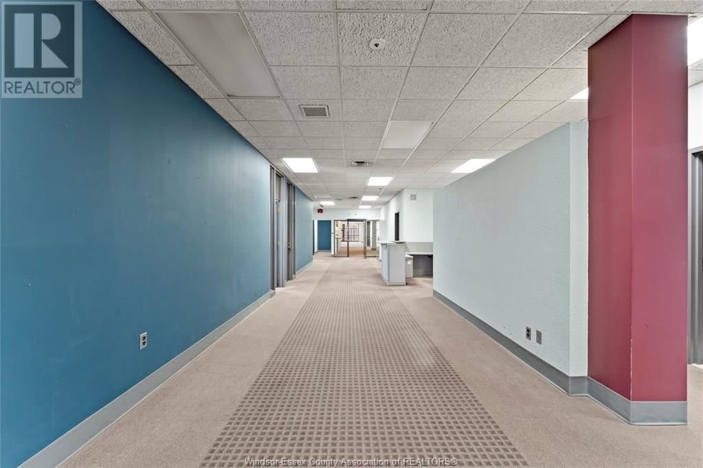 850 OUELLETTE AVENUE Image 20