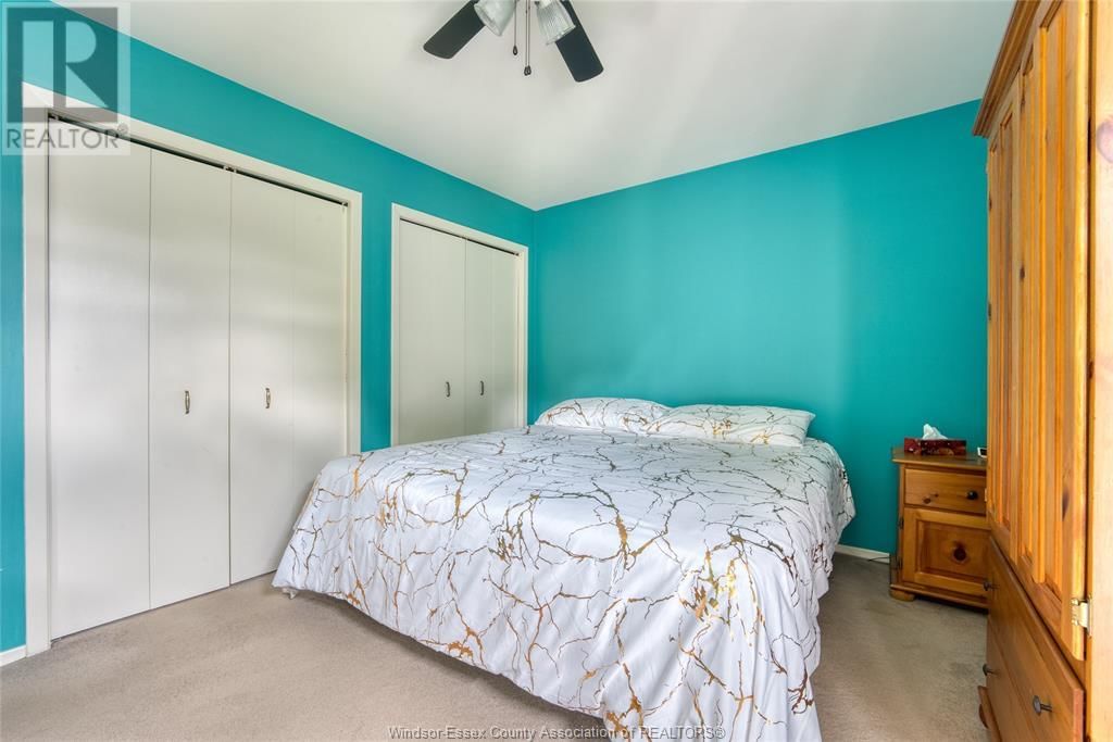 9944 HOLLY CRESCENT Image 20