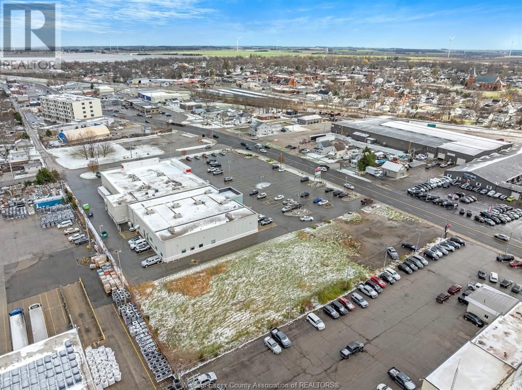 24 MILL STREET WEST Image 8