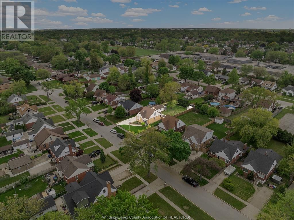 853 BUCKINGHAM ROAD Image 36