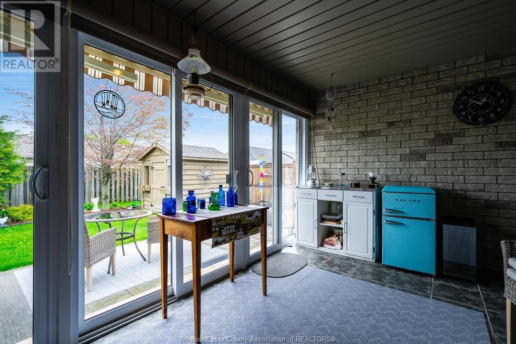 12 LEONARD DRIVE Image 11
