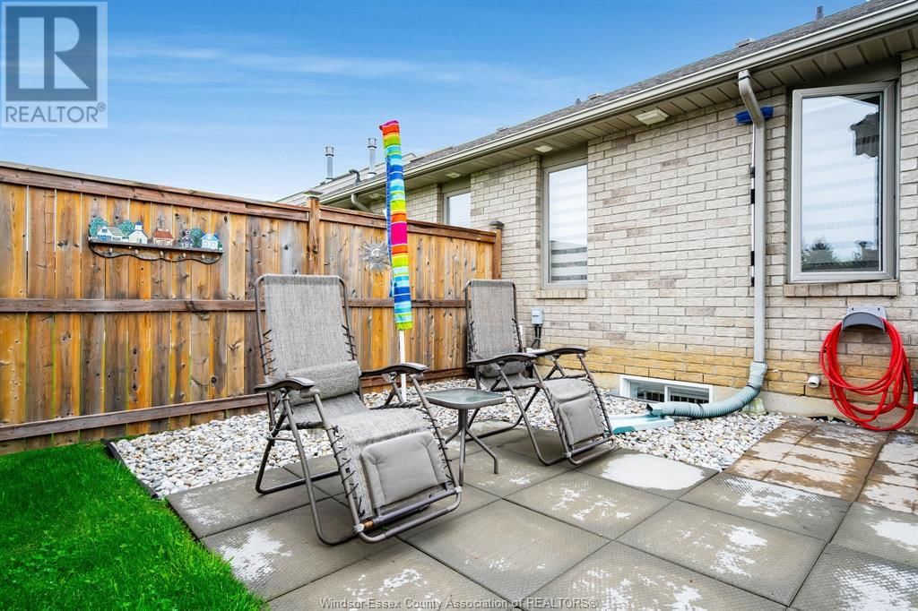 12 LEONARD DRIVE Image 37