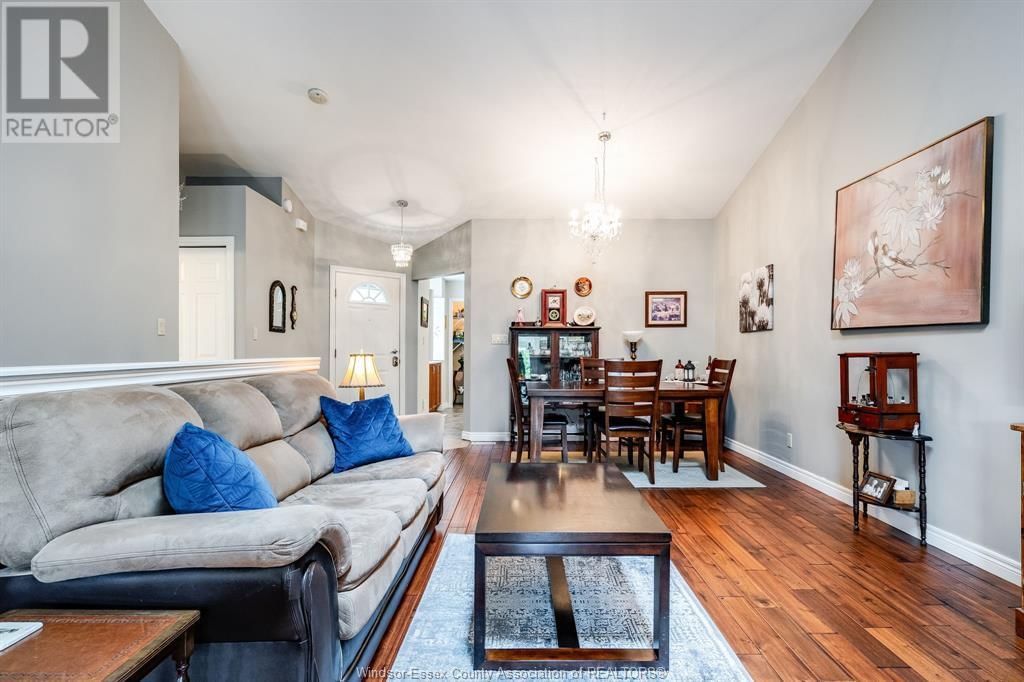 12 LEONARD DRIVE Image 8