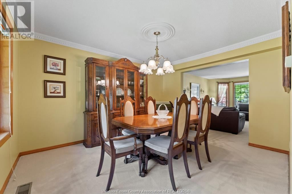 606 PINE RIDGE AVENUE Image 10
