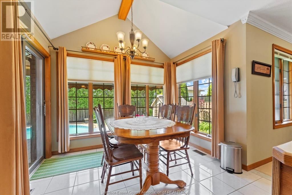 606 PINE RIDGE AVENUE Image 11