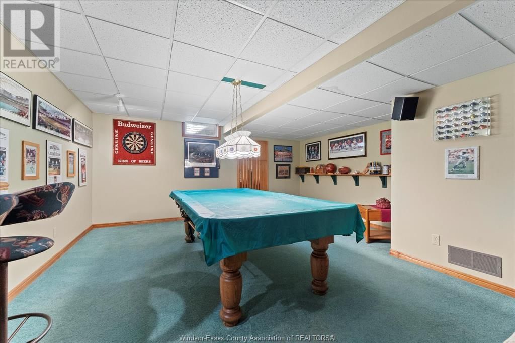 606 PINE RIDGE AVENUE Image 32