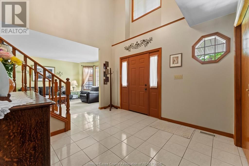 606 PINE RIDGE AVENUE Image 4