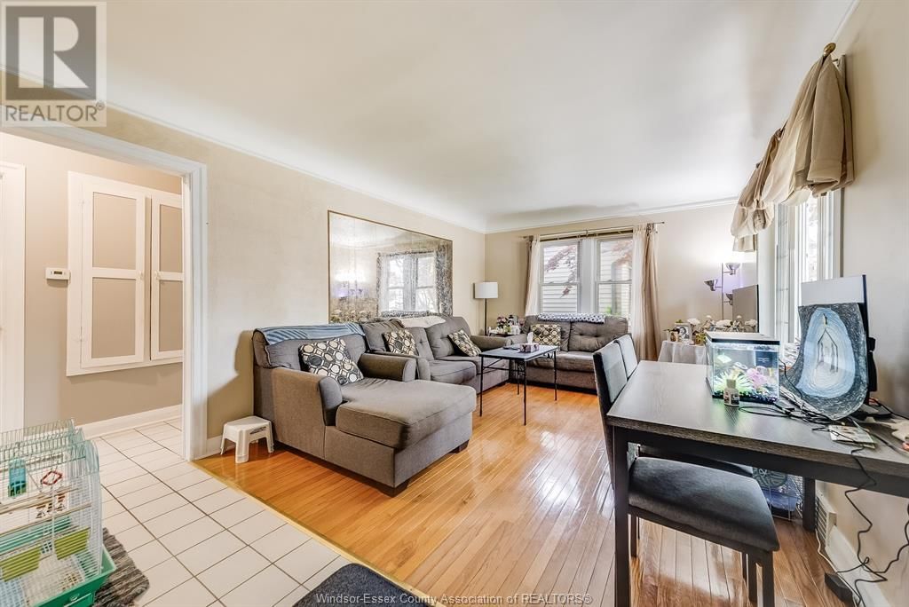 1418 PILLETTE ROAD Image 13