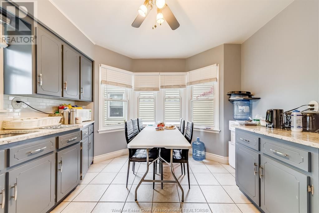 1418 PILLETTE ROAD Image 16