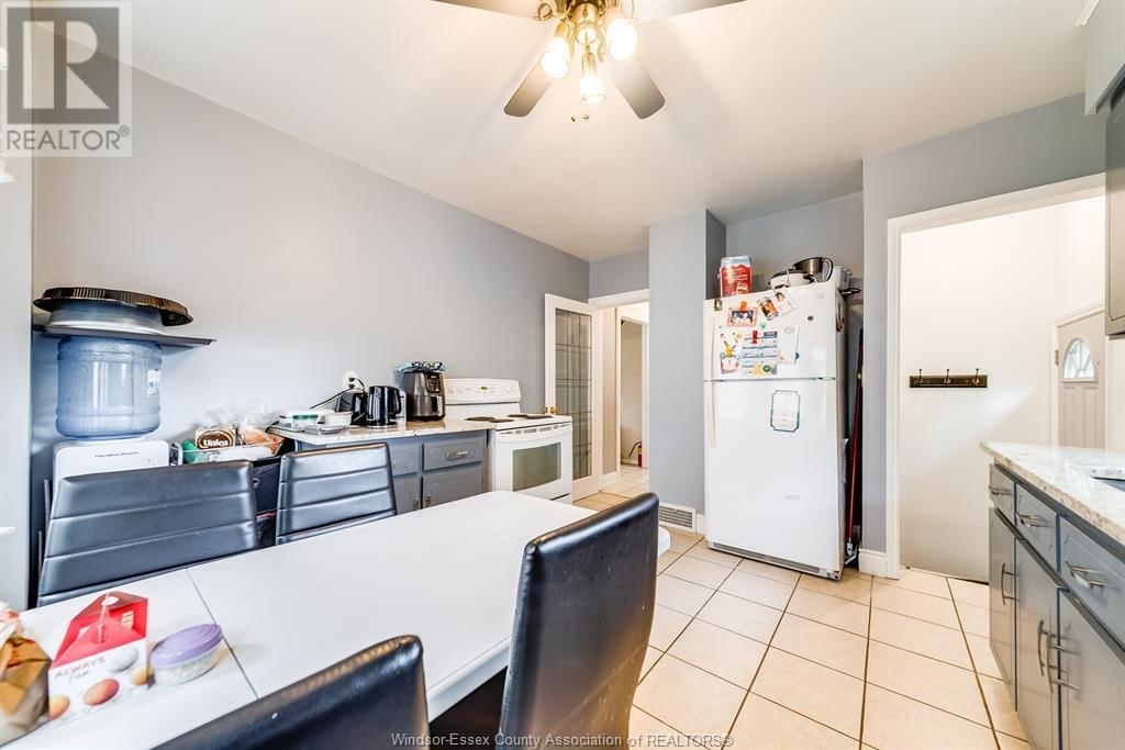 1418 PILLETTE ROAD Image 18