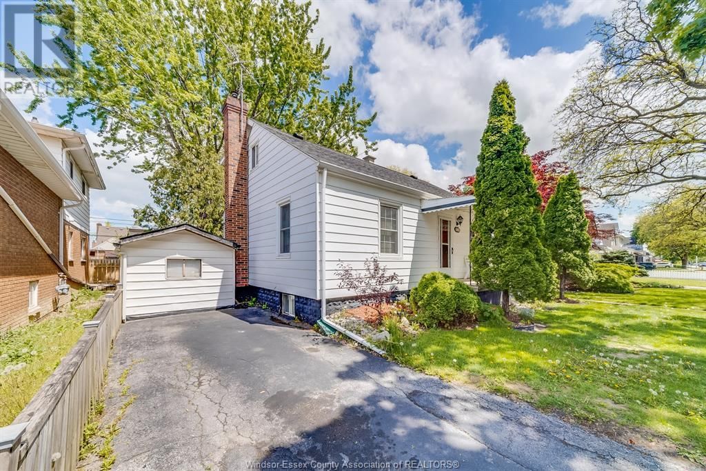 1418 PILLETTE ROAD Image 3