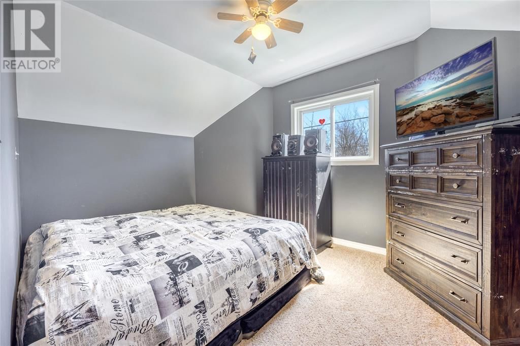 2406 JANE STREET Image 32
